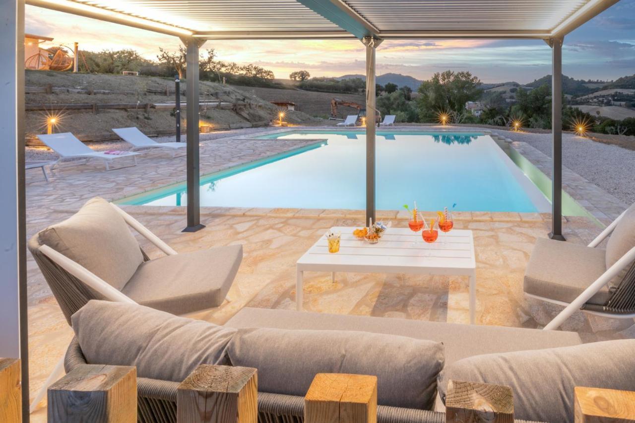 Casal Del Sole - La Ginestra Appartement Montefelcino Buitenkant foto