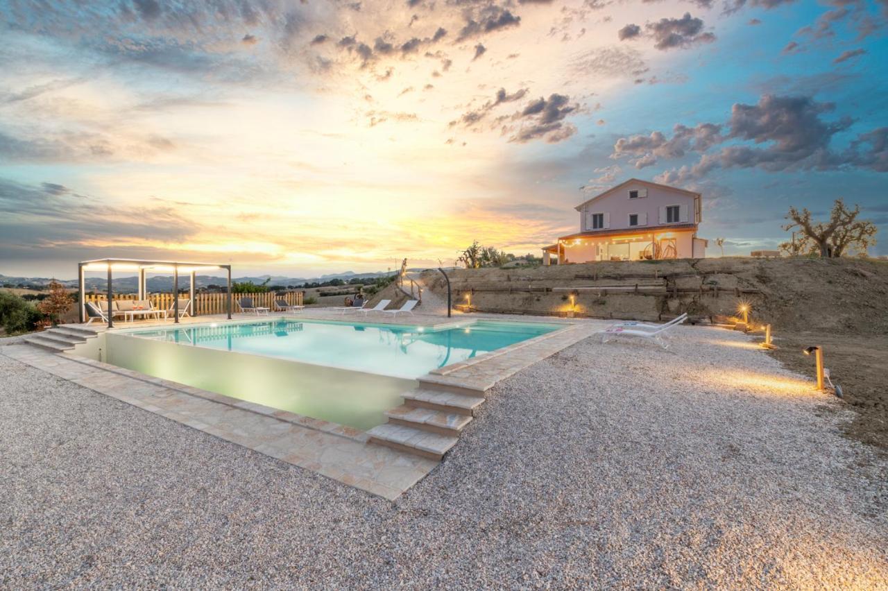 Casal Del Sole - La Ginestra Appartement Montefelcino Buitenkant foto