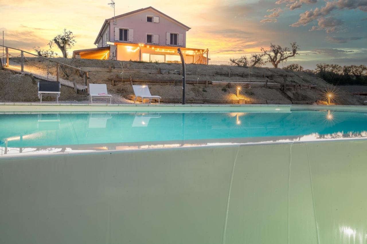 Casal Del Sole - La Ginestra Appartement Montefelcino Buitenkant foto
