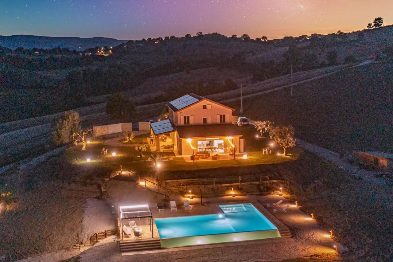 Casal Del Sole - La Ginestra Appartement Montefelcino Buitenkant foto